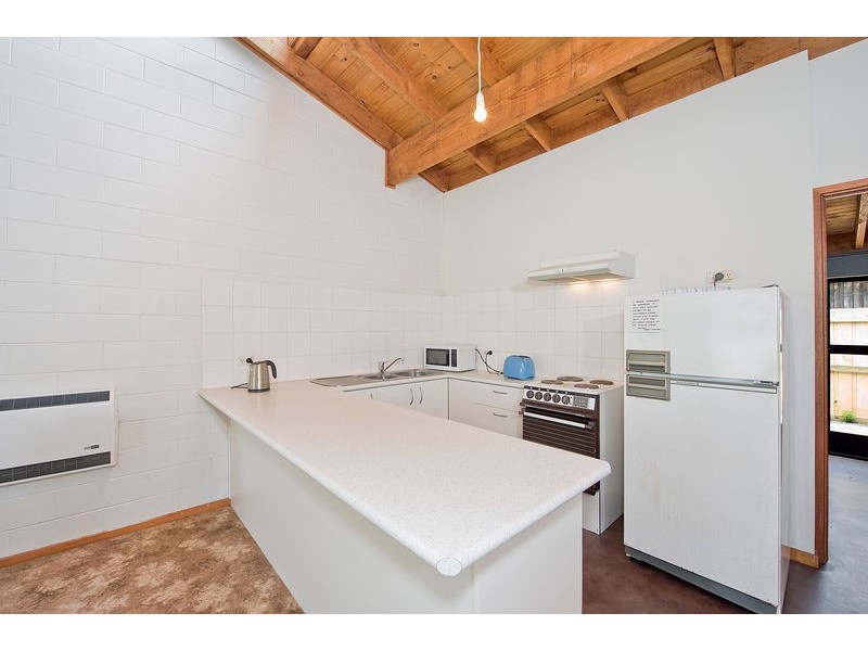 2/205 Great Ocean Road, Apollo Bay VIC 3233