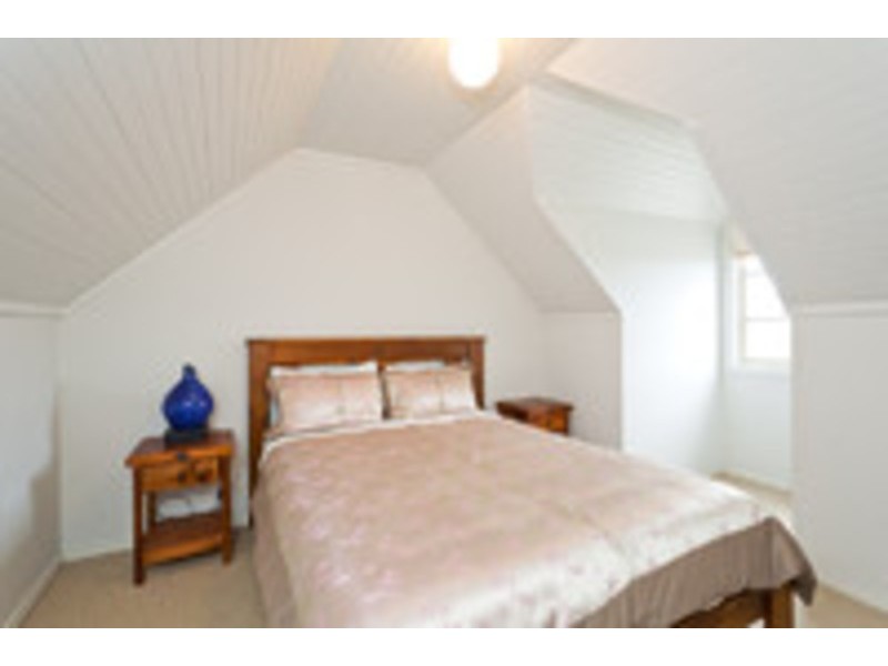 2/28 Moore Street, Apollo Bay VIC 3233