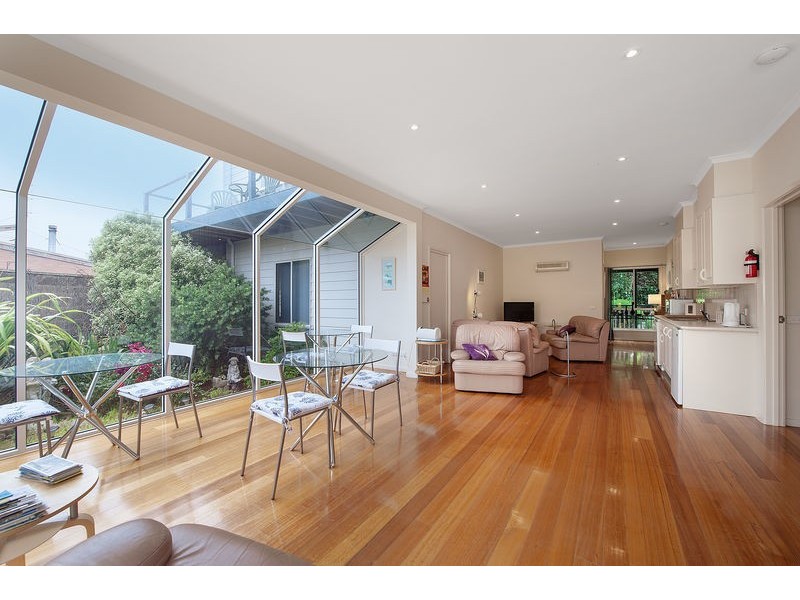 4 Murray Street, Apollo Bay VIC 3233