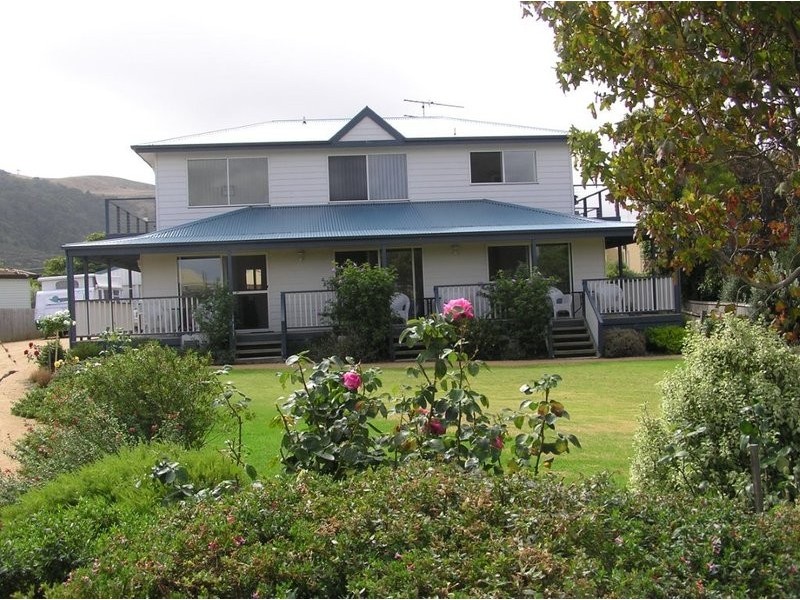 4 Murray Street, Apollo Bay VIC 3233