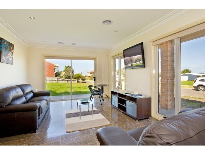 16 Joyce Street, Apollo Bay VIC 3233