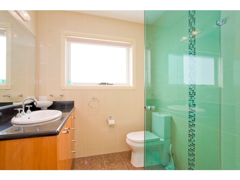 16 Joyce Street, Apollo Bay VIC 3233