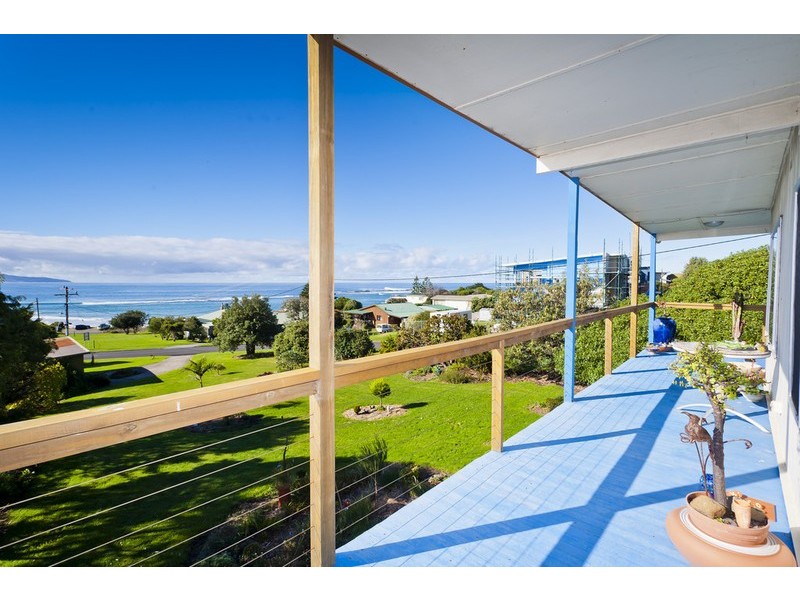 10 Marengo Crescent, Marengo VIC 3233