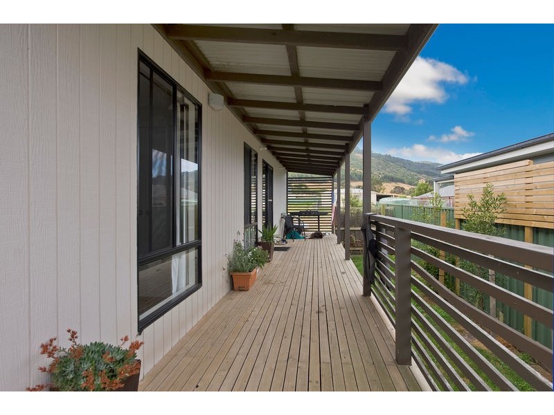 15 Park Avenue, Apollo Bay VIC 3233