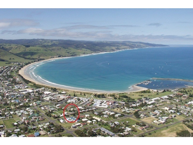 24 Nelson Street, Apollo Bay VIC 3233
