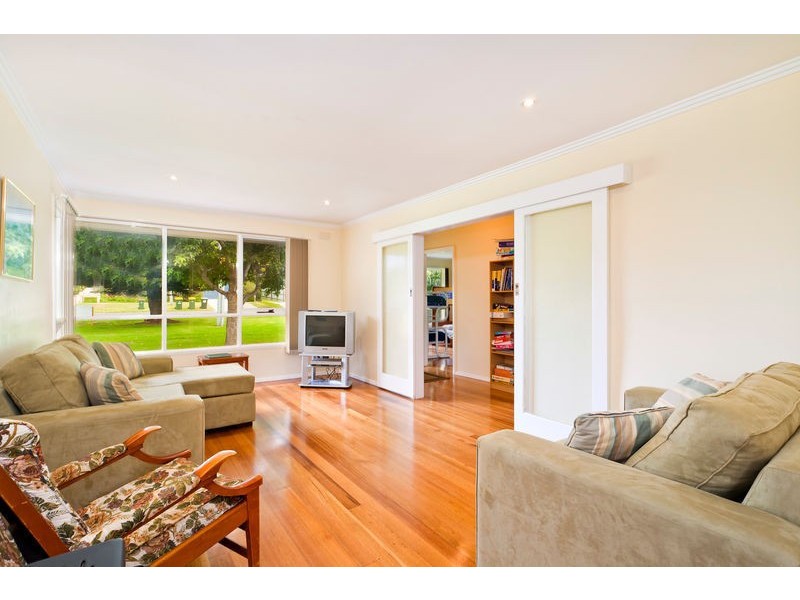 24 Nelson Street, Apollo Bay VIC 3233