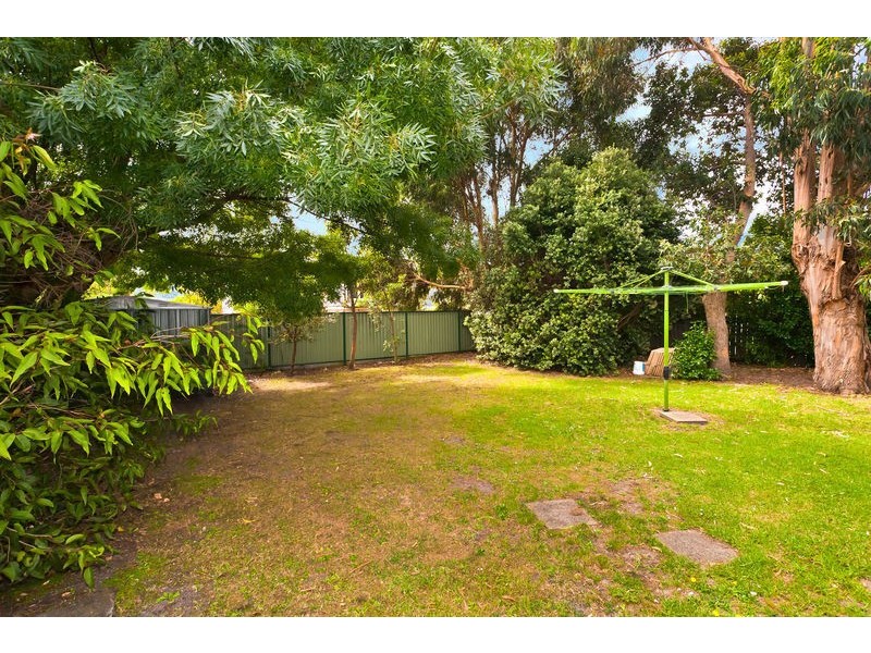 24 Nelson Street, Apollo Bay VIC 3233