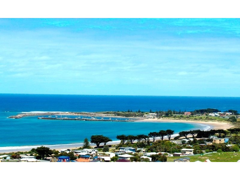 2 Tuxion Road, Apollo Bay VIC 3233