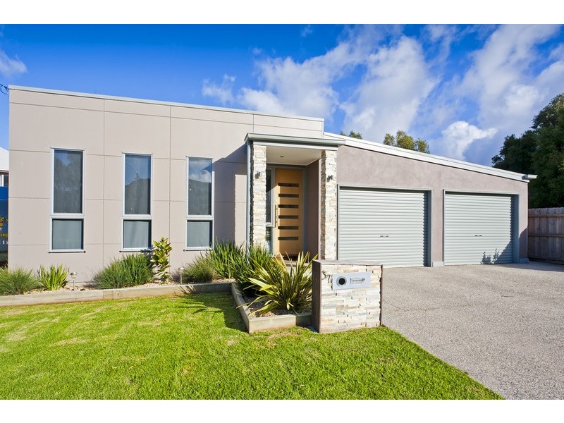 37 Thomson Street, Apollo Bay VIC 3233