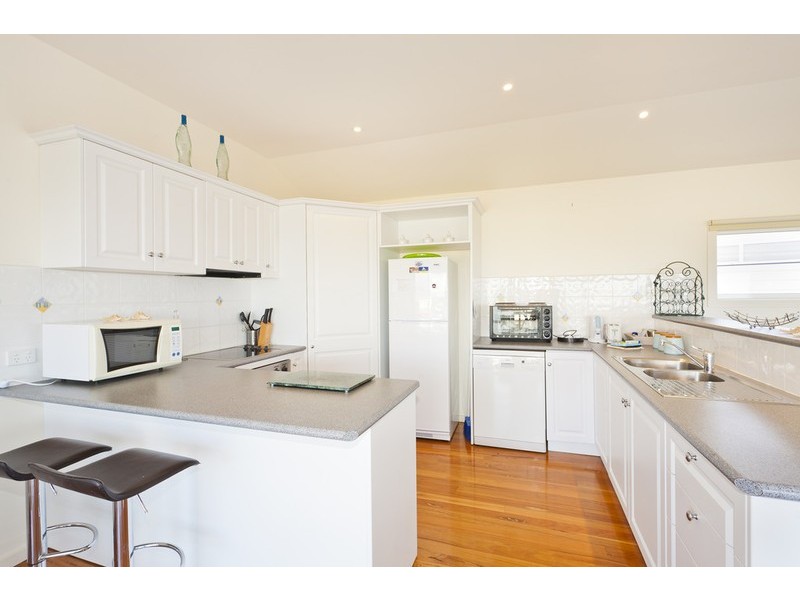 1 Nigel Court, Apollo Bay VIC 3233