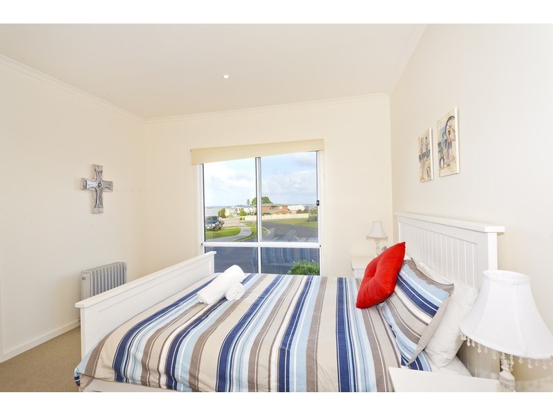 1 Nigel Court, Apollo Bay VIC 3233