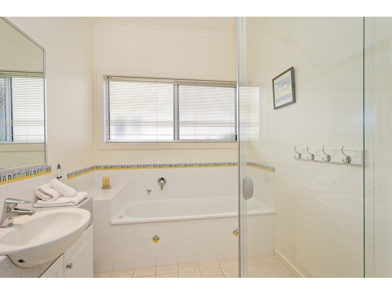 1 Nigel Court, Apollo Bay VIC 3233