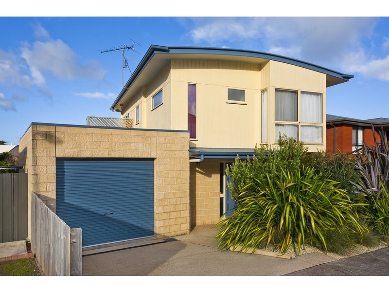 1/15 Seaview Drive, Apollo Bay VIC 3233