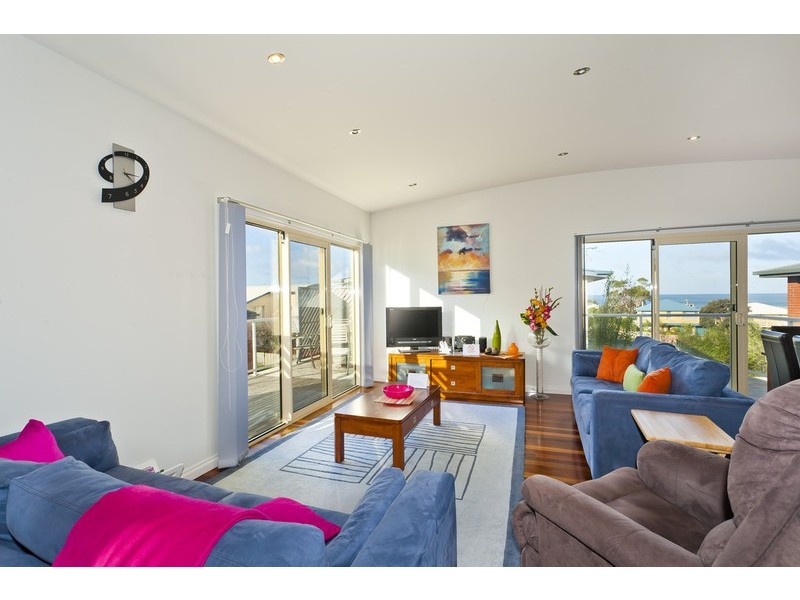 1/15 Seaview Drive, Apollo Bay VIC 3233