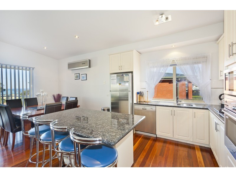 1/15 Seaview Drive, Apollo Bay VIC 3233