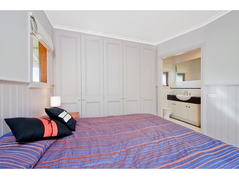 5 Banksia Court, Apollo Bay VIC 3233