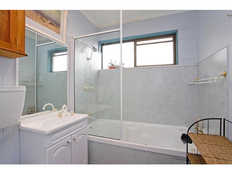 1/22 Nelson (Cnr Pascoe) Street, Apollo Bay VIC 3233