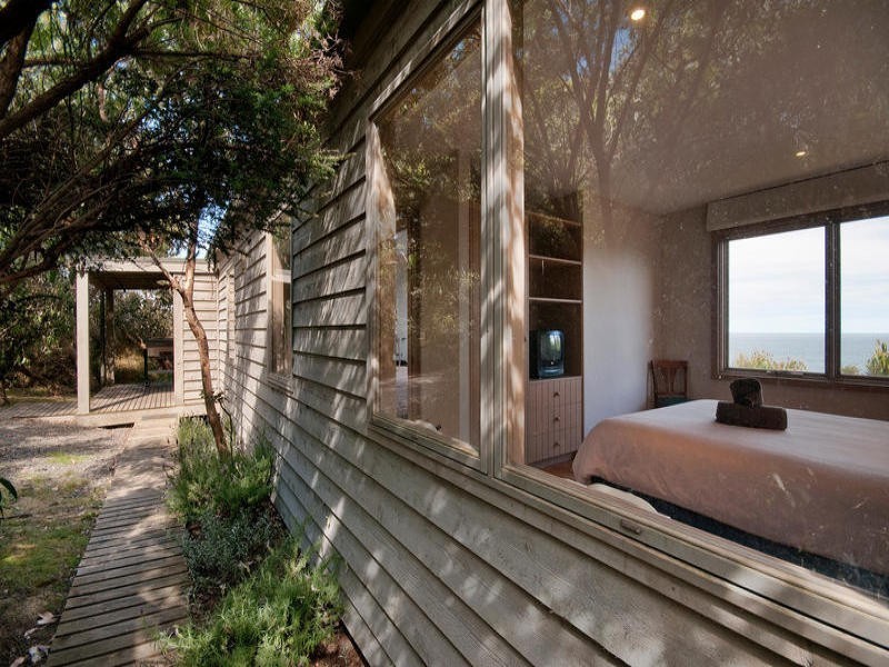 355 Great Ocean Road, Marengo VIC 3233