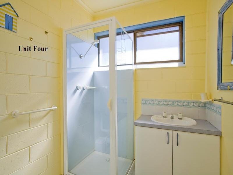 3 & 4/22 Nelson Street, Apollo Bay VIC 3233