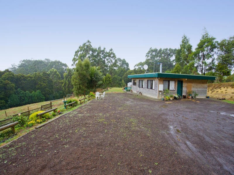 4 College Drive, Lavers Hill VIC 3238