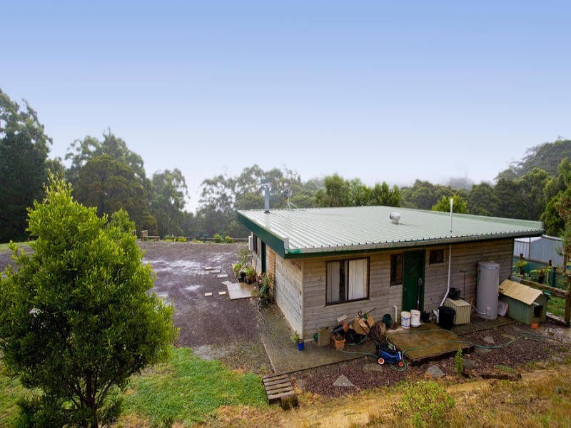 4 College Drive, Lavers Hill VIC 3238