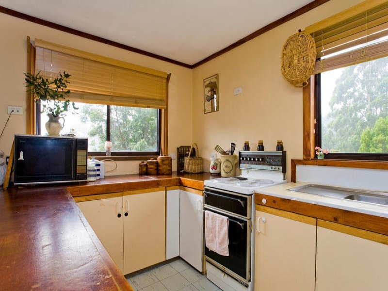 4 College Drive, Lavers Hill VIC 3238