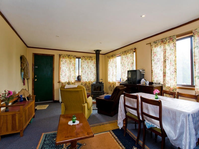 4 College Drive, Lavers Hill VIC 3238