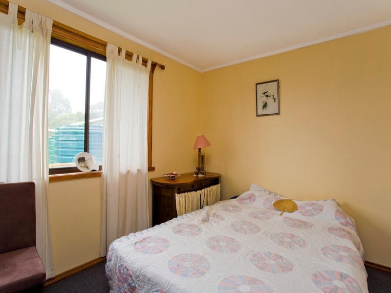 4 College Drive, Lavers Hill VIC 3238