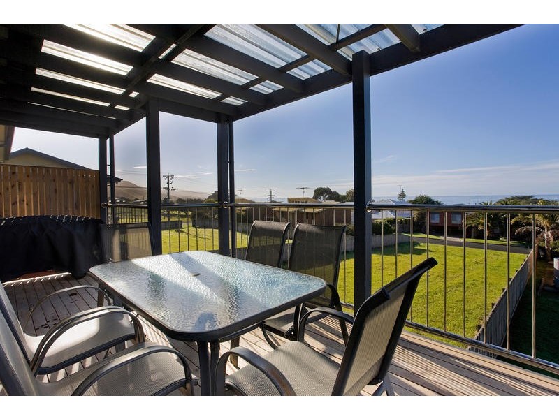 2/11 Marriners Lookout Road, Apollo Bay VIC 3233