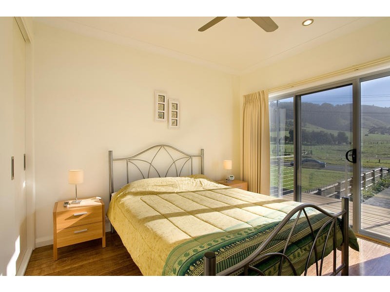 2/11 Marriners Lookout Road, Apollo Bay VIC 3233