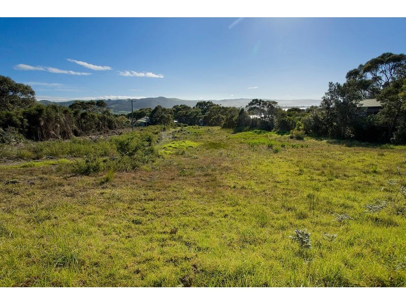 18 Ferrier Drive, Marengo VIC 3233