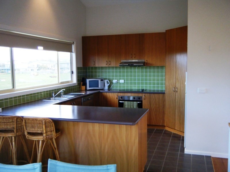 2/9 Scenic Drive, Apollo Bay VIC 3233