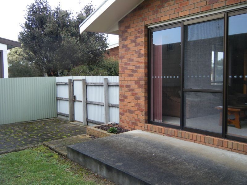 2/15 Fisk Street, Apollo Bay VIC 3233