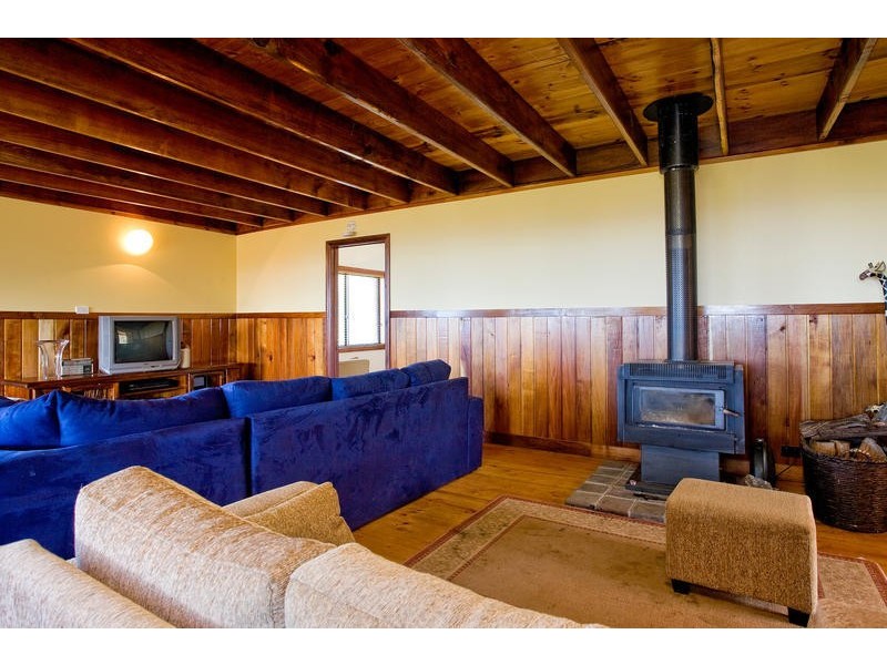 35 Hiders Access, Johanna VIC 3238