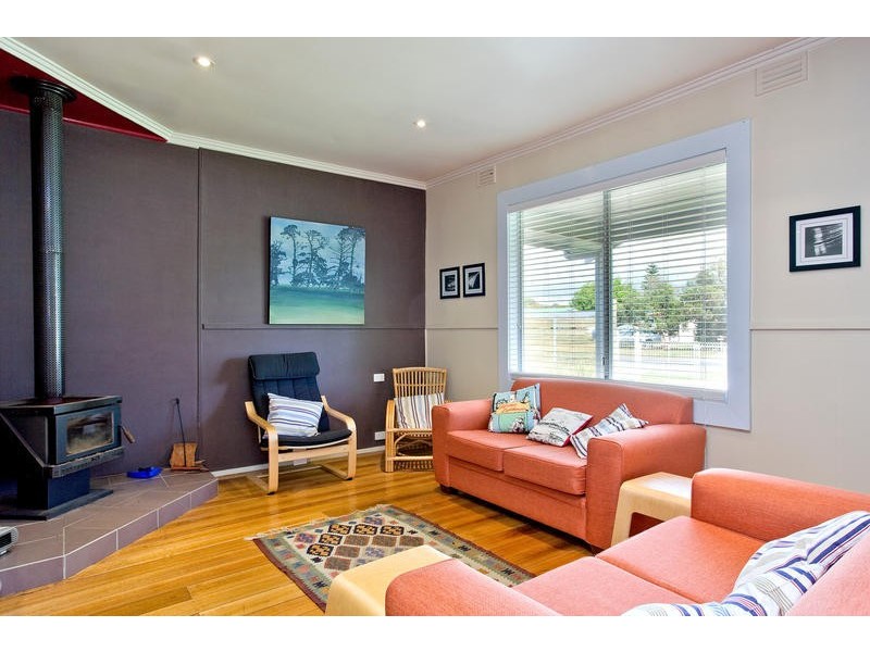 10 McLennan Street, Apollo Bay VIC 3233