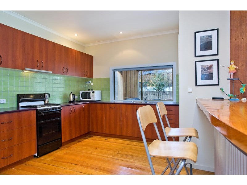 10 McLennan Street, Apollo Bay VIC 3233