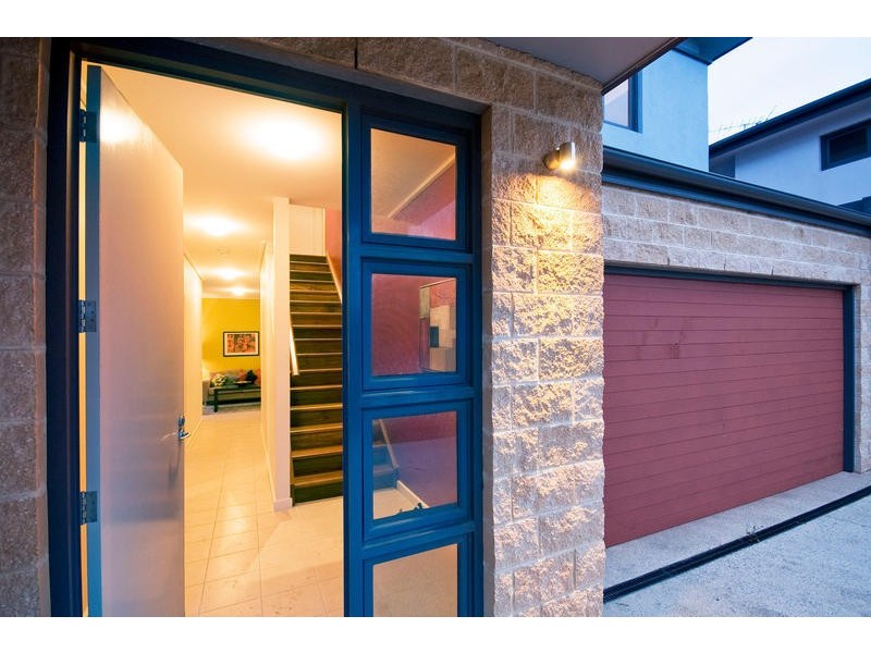 2/18 Gambier Street, Apollo Bay VIC 3233