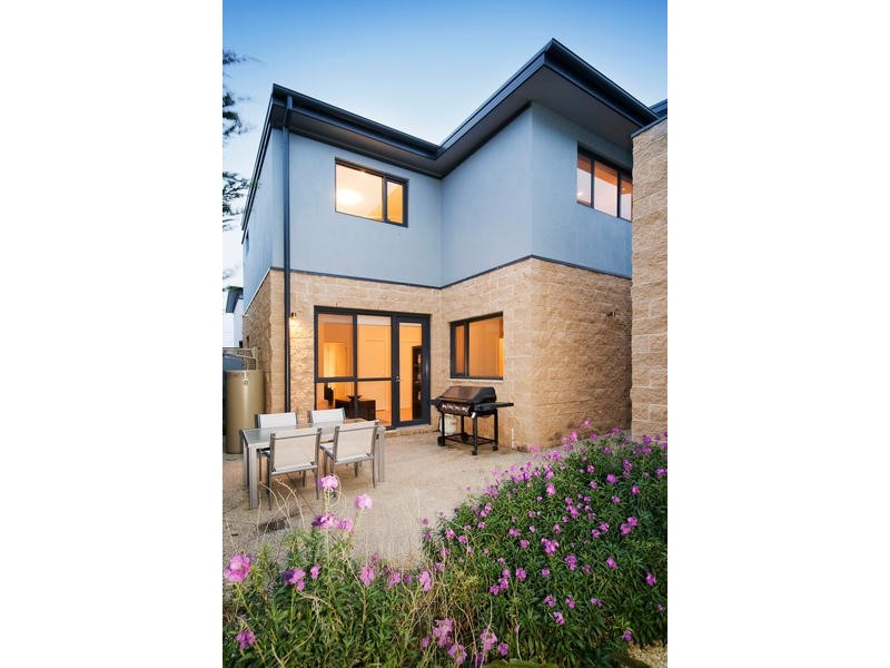2/18 Gambier Street, Apollo Bay VIC 3233