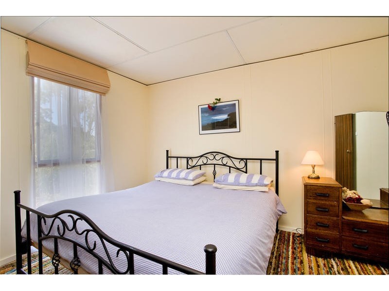 1/42 Montrose Avenue, Apollo Bay VIC 3233