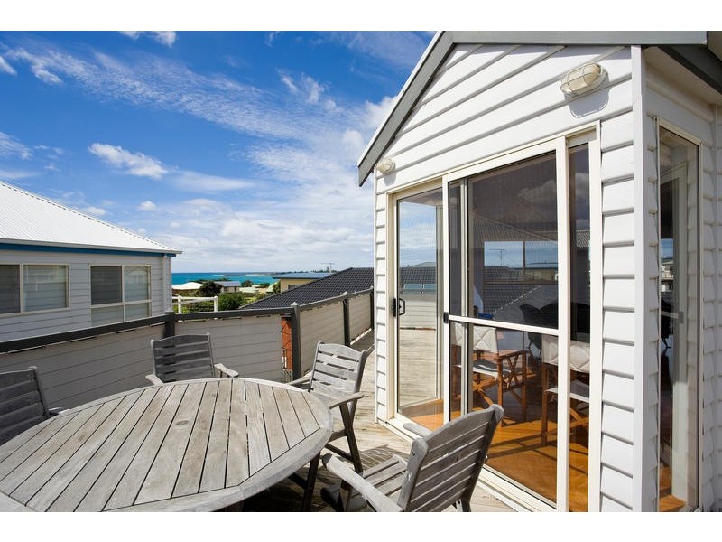11A Seaview Drive, Apollo Bay VIC 3233