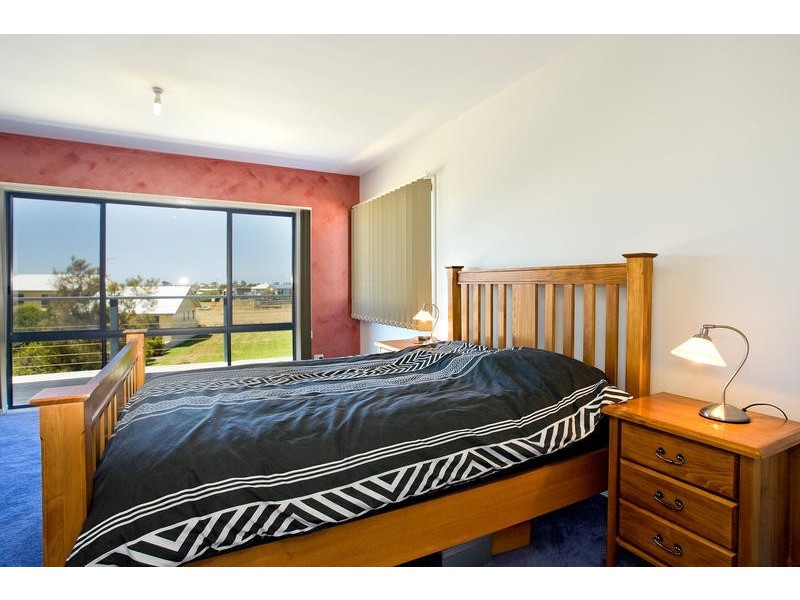 18 Scenic Drive, Apollo Bay VIC 3233