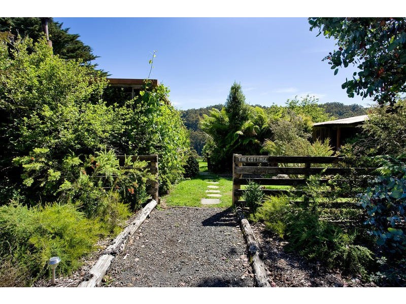 1130 Forrest Apollo Bay Road, Barramunga VIC 3249