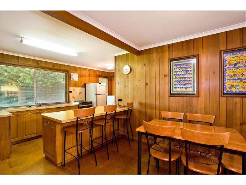 20 McLennan Street, Apollo Bay VIC 3233