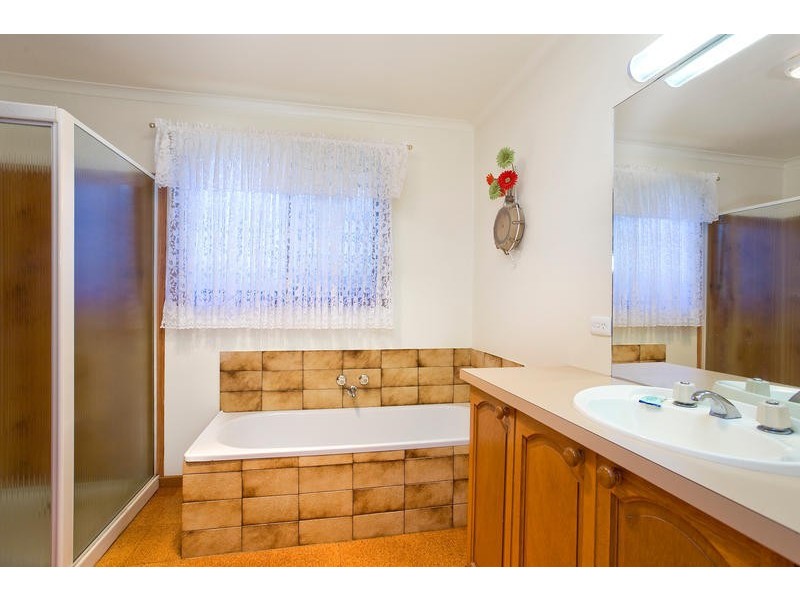 20 McLennan Street, Apollo Bay VIC 3233