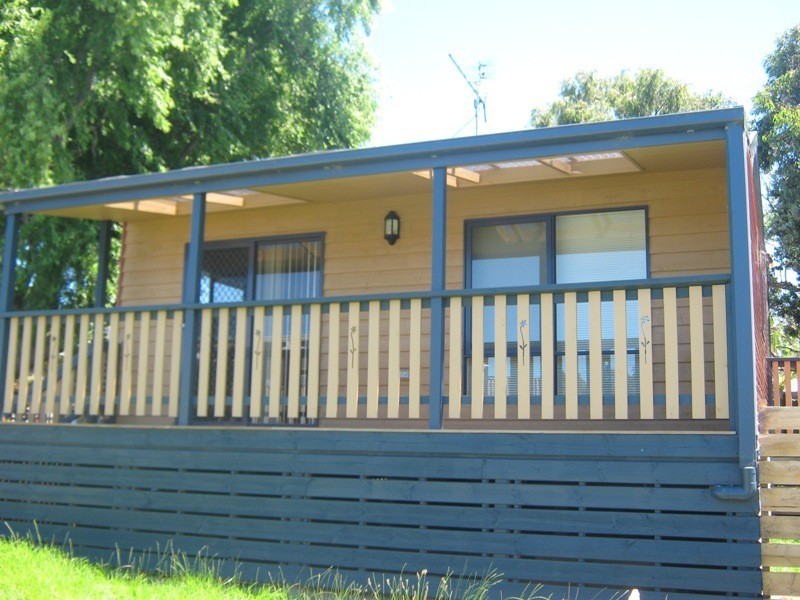 24B (rear) Great Ocean Road, Marengo VIC 3233