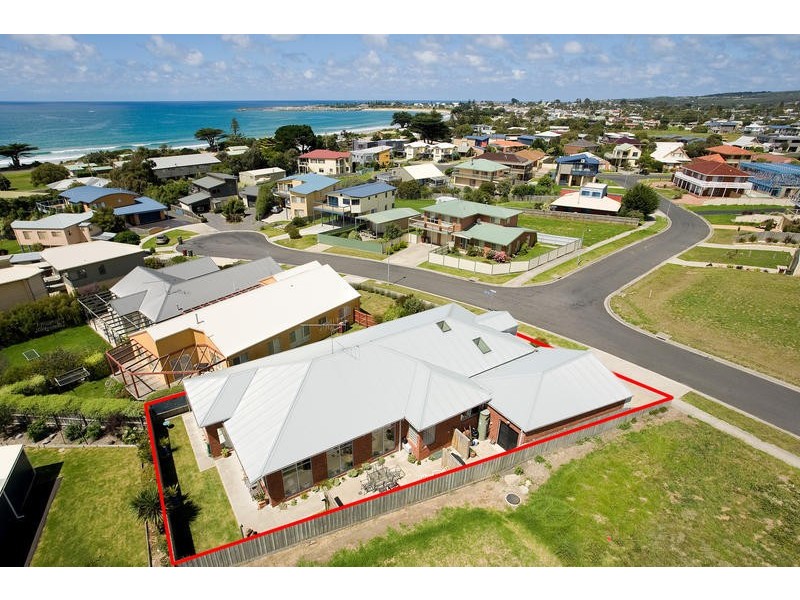 2 Outlook Road, Apollo Bay VIC 3233