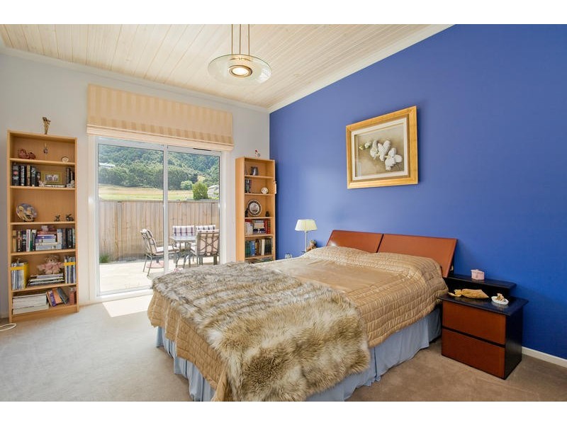 2 Outlook Road, Apollo Bay VIC 3233