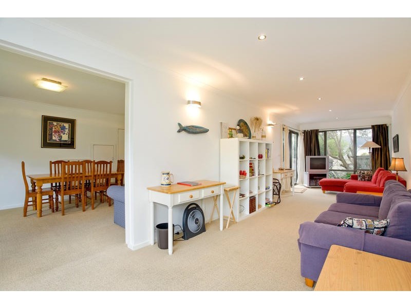 1/22 Nelson (Cnr Pascoe) Street, Apollo Bay VIC 3233