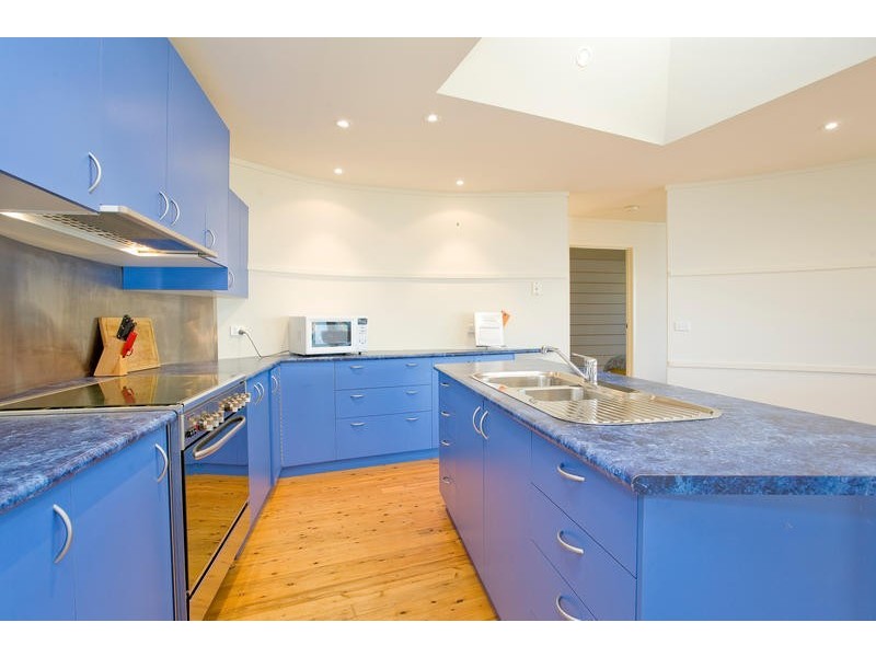 2 Karlson Street, Skenes Creek VIC 3233