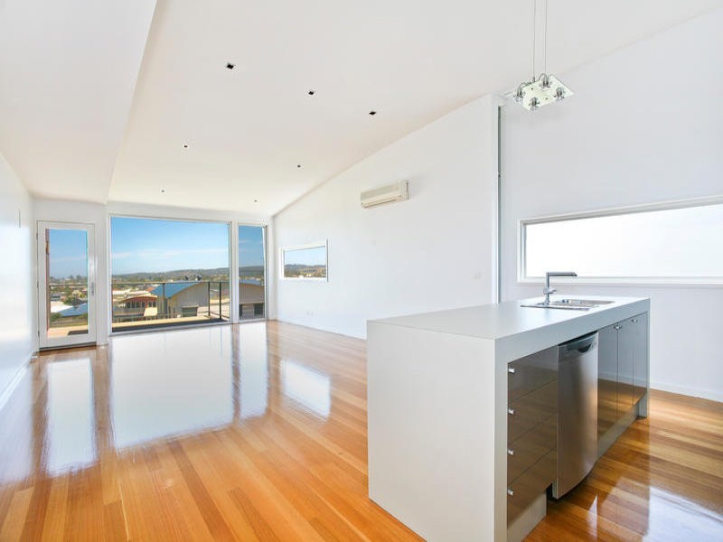 2/27 Marriners Lookout Road, Apollo Bay VIC 3233